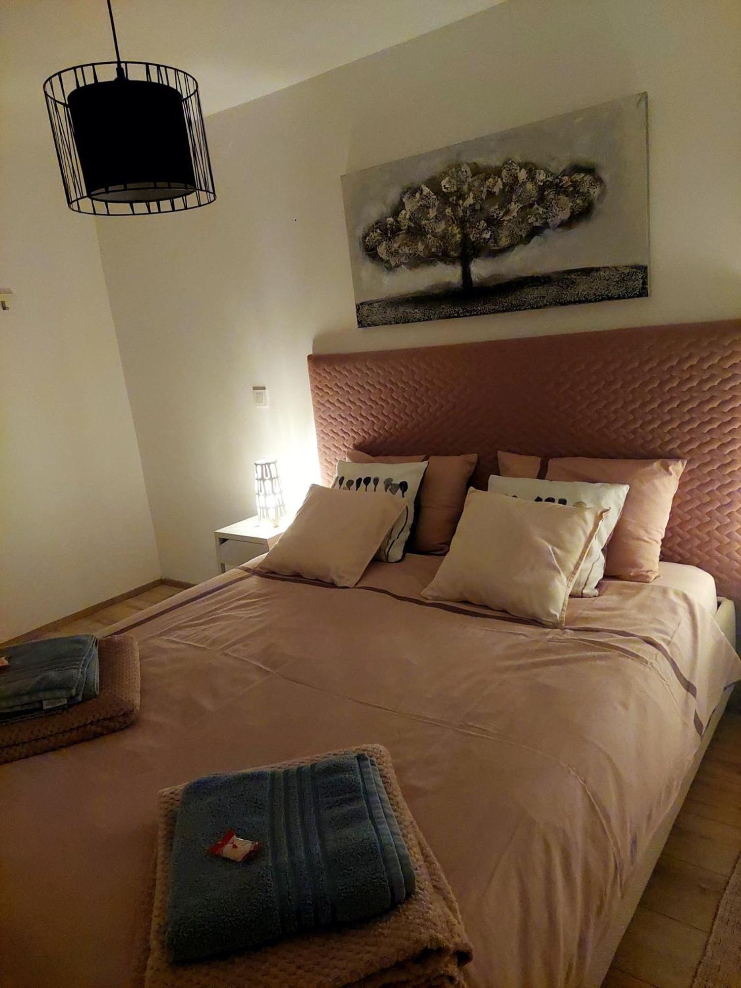 Apartmans And Rooms Petra Palit Chambre photo